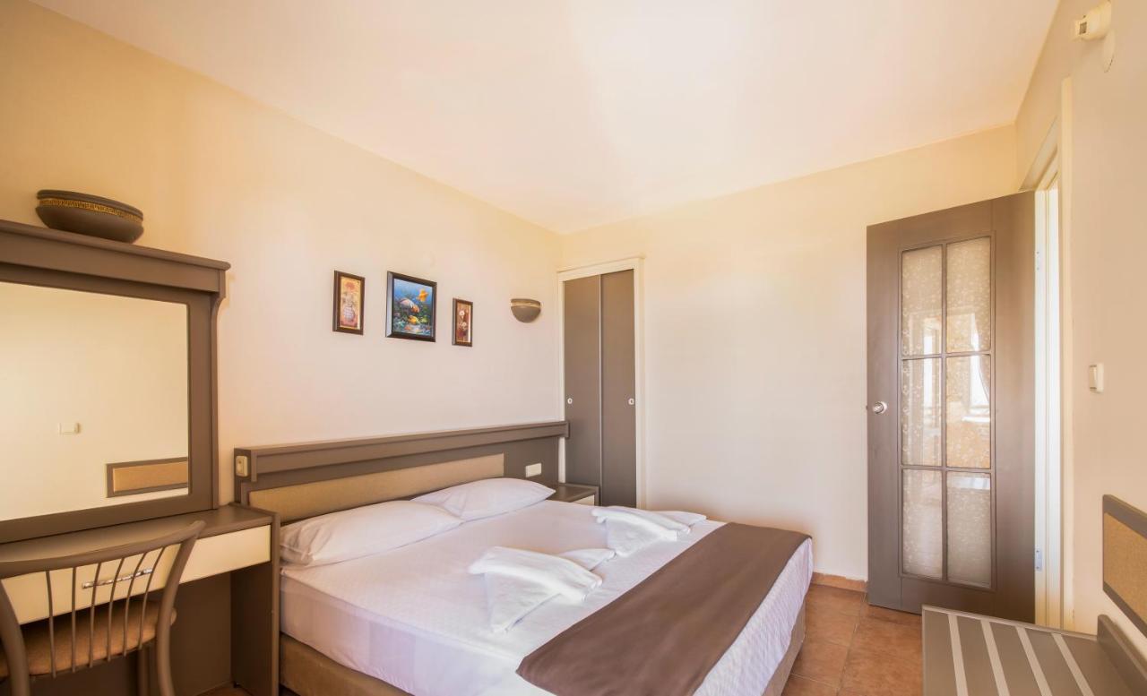 Hotel Esra And Family Suites Дидим Экстерьер фото