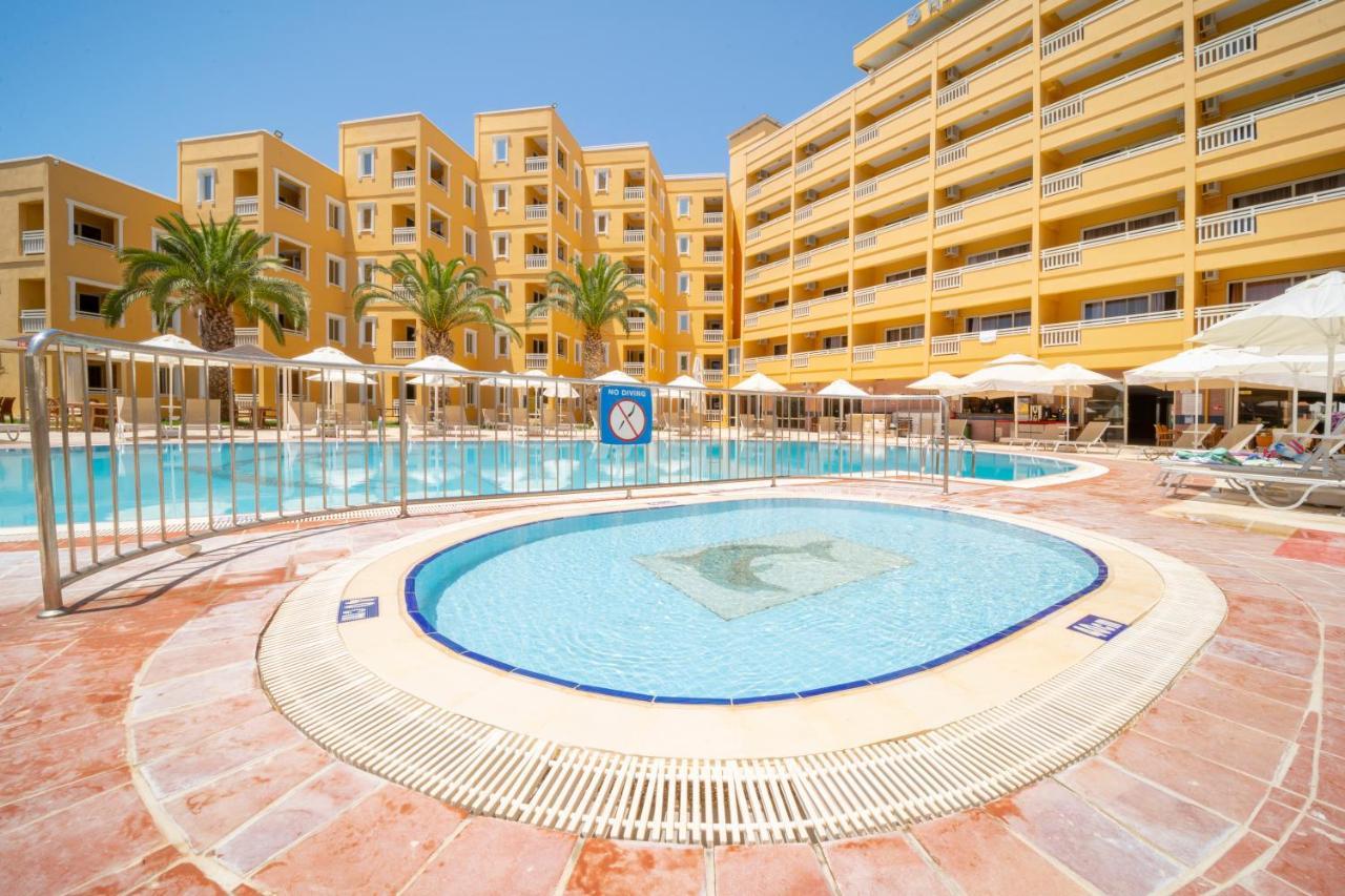 Hotel Esra And Family Suites Дидим Экстерьер фото